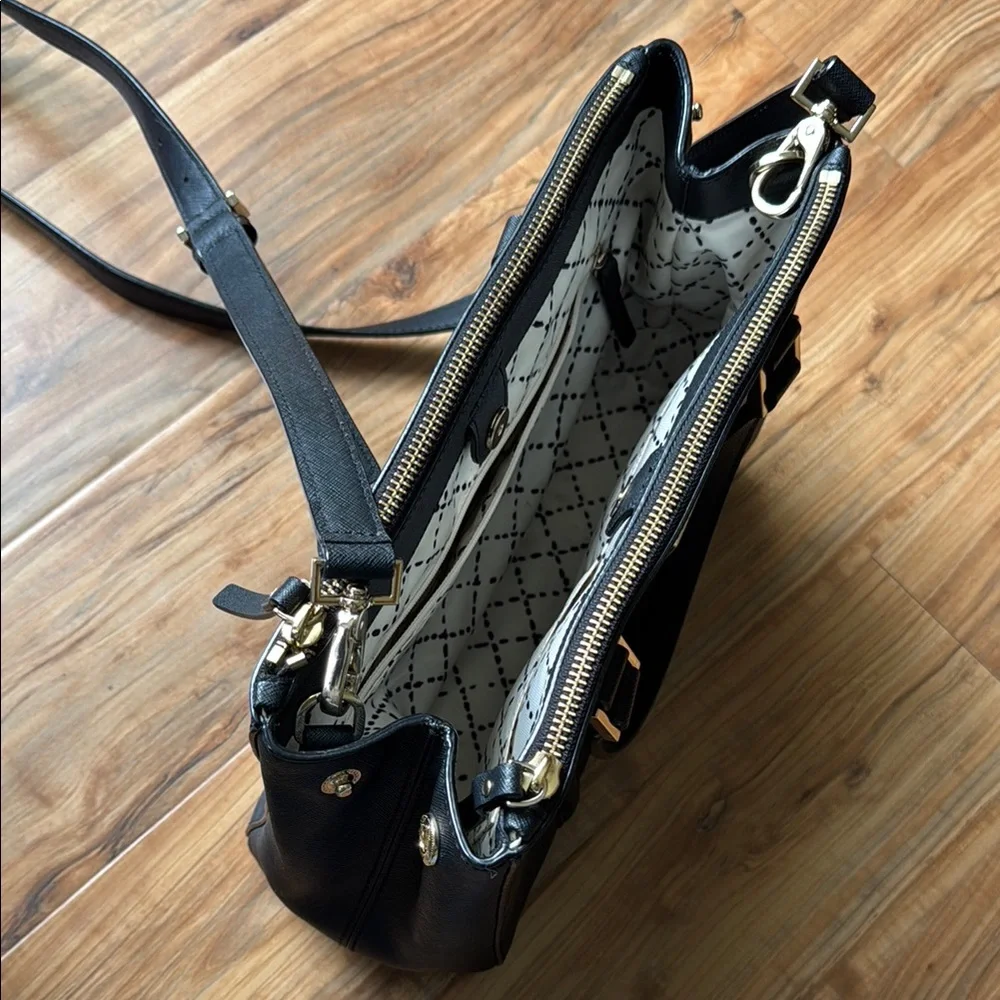 Kate Spade Black Crossbody Bag with Structured Design - Picture 3 of 7